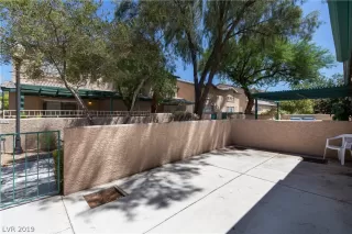 Photo #2: 2124921 Listing