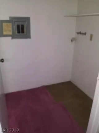 Photo #3: 2124973 Listing