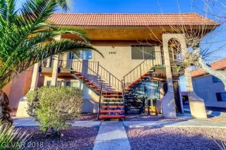 Photo #6: 2124973 Listing