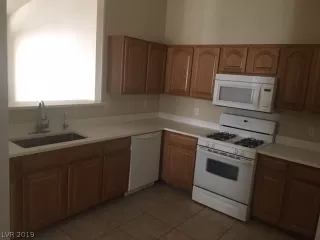 Photo #4: 2124994 Listing 