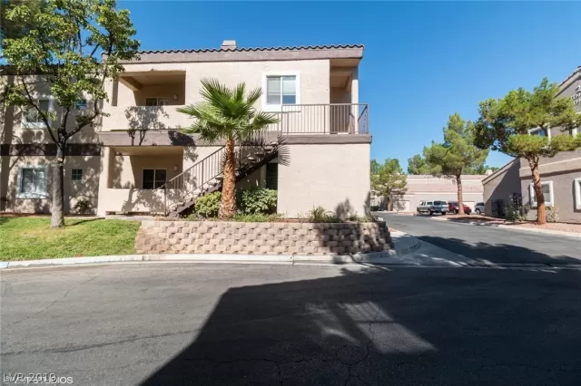 MLS: 2125065 Condo For Sale