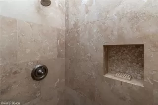 Photo #1: 2125065 Listing