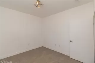 Photo #2: 2125065 Listing