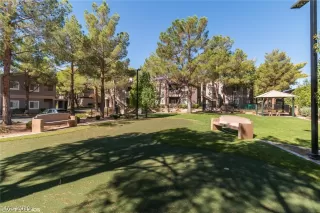 Photo #5: 2125065 Listing