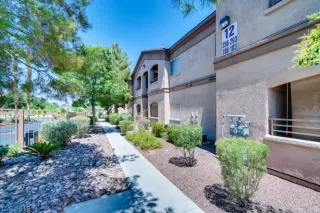 Photo #5: 2125066 Listing