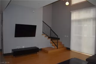 Photo #3: 2125092 Listing 