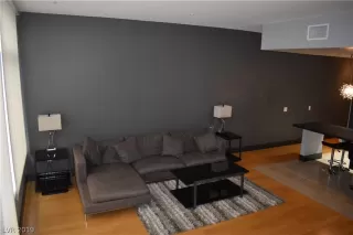 Photo #4: 2125092 Listing 