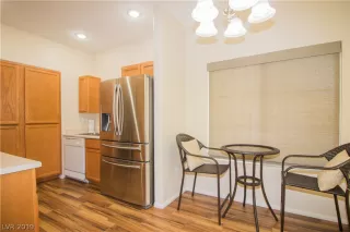 Photo #5: 2125108 Listing