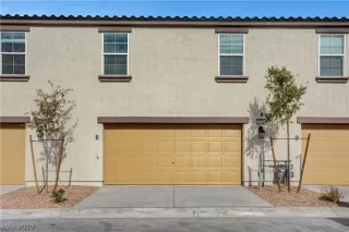 Photo #1: 2125117 Listing