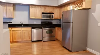 Photo #6: 2125165 Listing