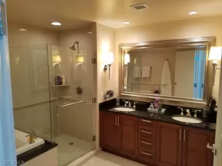 Photo #3: 2125242 Listing 