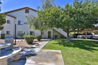 Photo #1: 2125248 Listing