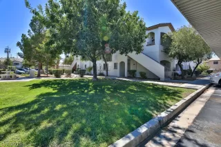 Photo #3: 2125248 Listing