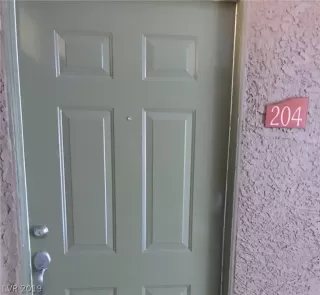 Photo #1: 2125255 Listing