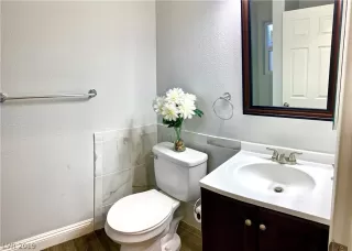 Photo #2: 2125260 Listing 