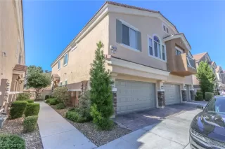 Photo #1: 2125270 Listing 