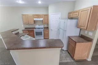 Photo #4: 2125270 Listing 