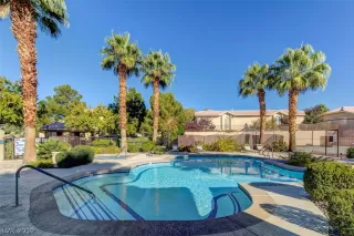 Photo #3: 2125330 Listing 