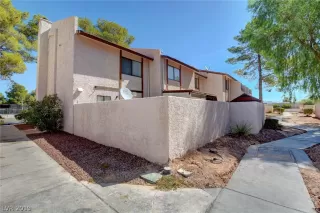 Photo #2: 2125372 Listing