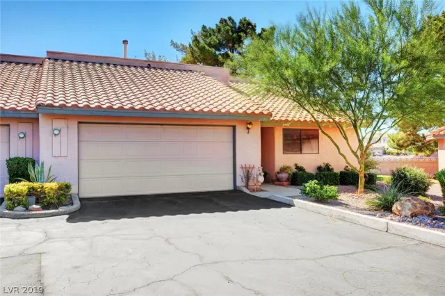 MLS: 2125421 Condo For Sale