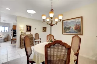 Photo #3: 2125421 Listing 