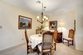 Photo #4: 2125421 Listing 