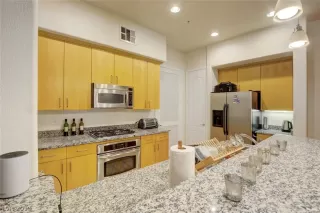 Photo #1: 2125434 Listing 