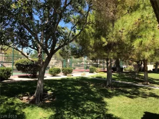 Photo #1: 2125476 Listing 