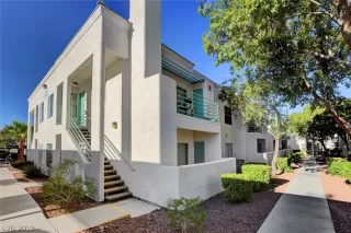 Photo #1: 2125535 Listing