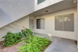 Photo #2: 2125535 Listing