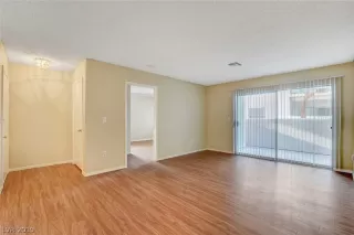 Photo #6: 2125535 Listing