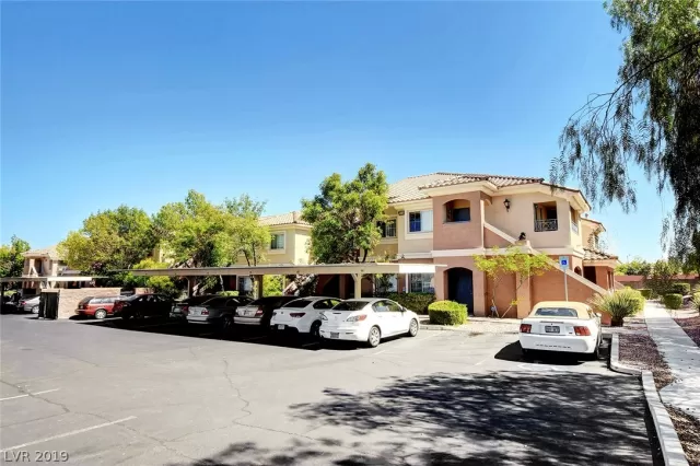 MLS: 2125625 Condo For Sale