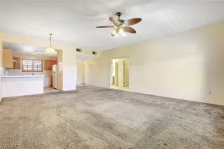 Photo #4: 2125625 Listing