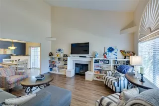 Photo #3: 2125665 Listing 