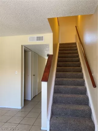 Photo #1: 2125674 Listing 