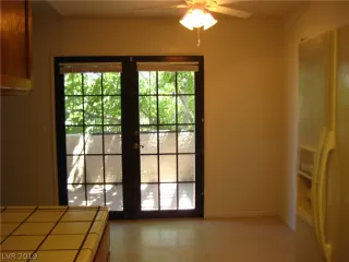 Photo #4: 2125676 Listing 