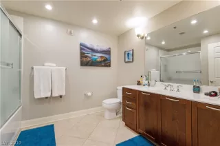 Photo #2: 2125691 Listing