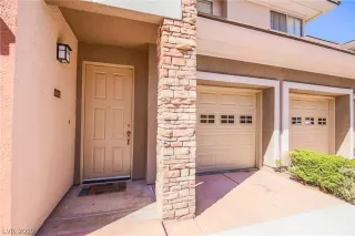 Photo #2: 2125702 Listing 