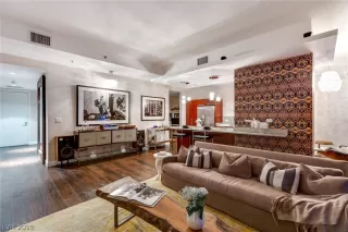 Photo #2: 2125741 Listing 