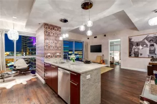 Photo #4: 2125741 Listing 
