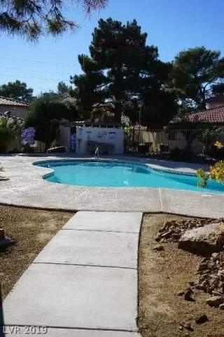 Photo #1: 2125797 Listing 