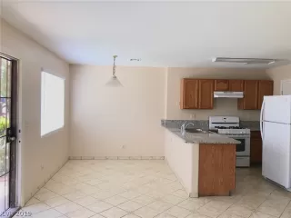 Photo #6: 2125894 Listing 