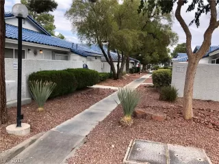 Photo #1: 2125913 Listing