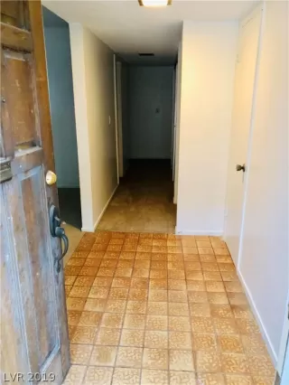 Photo #1: 2125968 Listing 