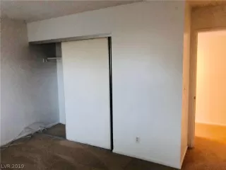 Photo #4: 2125968 Listing 