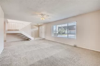 Photo #3: 2125975 Listing 