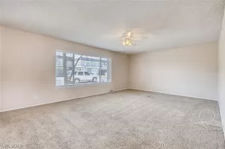 Photo #4: 2125975 Listing 