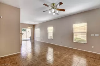 Photo #3: 2126018 Listing 