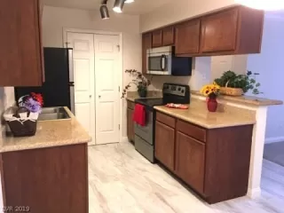 Photo #1: 2126062 Listing 
