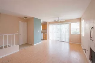 Photo #1: 2126096 Listing